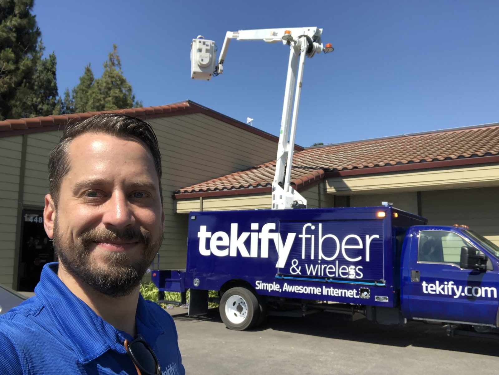 Tekify's local Bay Area team and truck
